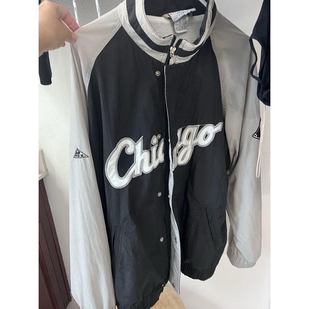 VTG 90s MLB White Sox APEX ONE Jacket L Full Zip Snap Lined Logo Hong Kong READ